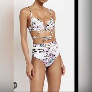 River Island Floral Ladder Trip Bikini Top (White)